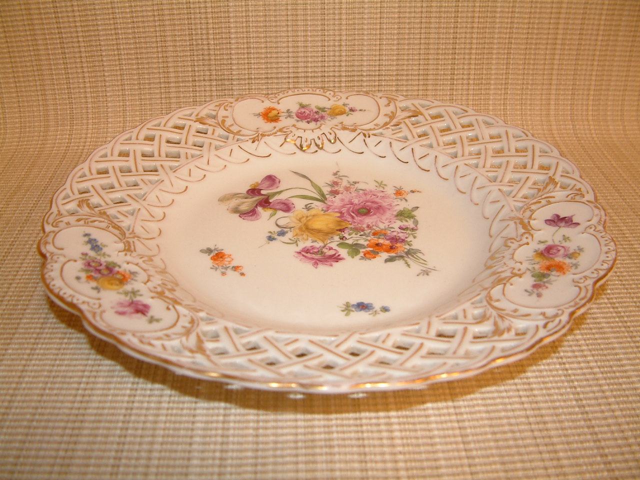 Carl Thieme Reticulated Edge Plate - Image 9