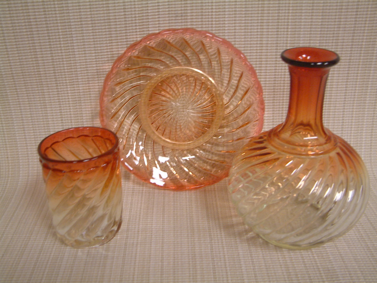 Baccarat Rose Tiente Swirl Bambous 3 pc Bedside Water Set ON SALE - Image 2