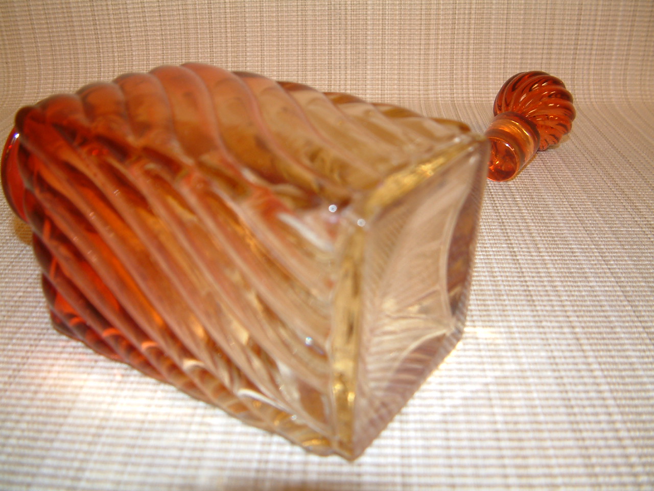 Baccarat Rose Tiente Swirl Square Liquor Bottle / Decanter - Image 5