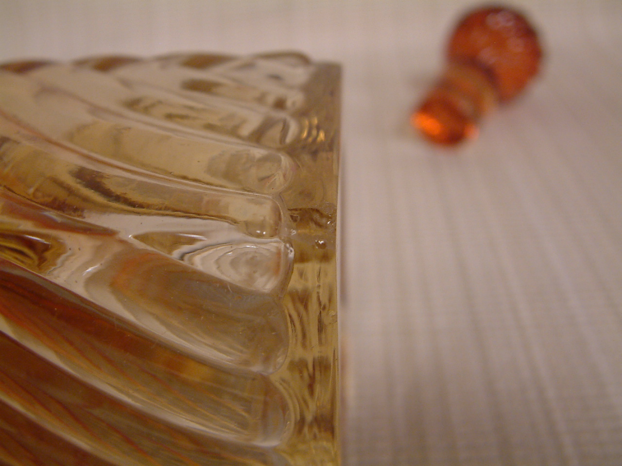 Baccarat Rose Tiente Swirl Square Liquor Bottle / Decanter - Image 6