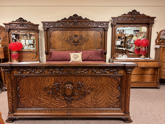 Quartersawn Oak Karges King Size 3 pc. Set SOLD