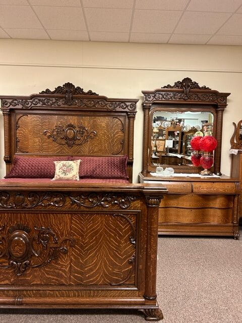 Quartersawn Oak Karges King Size 3 pc. Set SOLD - Image 3