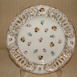 Dresden Reticulated Edge Cabinet Plate